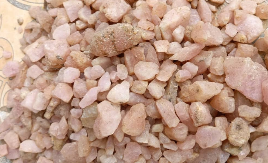 Morganite ore